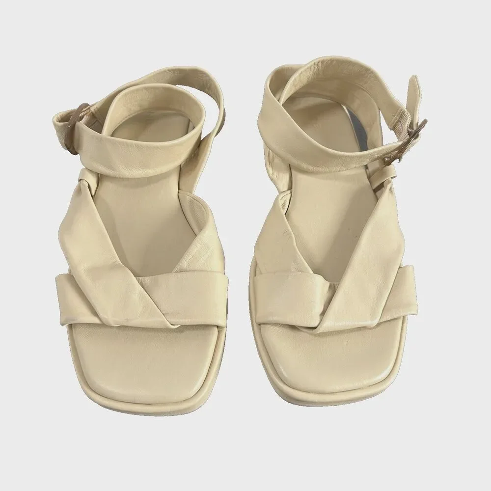 Vince Reza Ankle Strap Sandals Soft Leather Cream Col Sz 39 EU/9 M